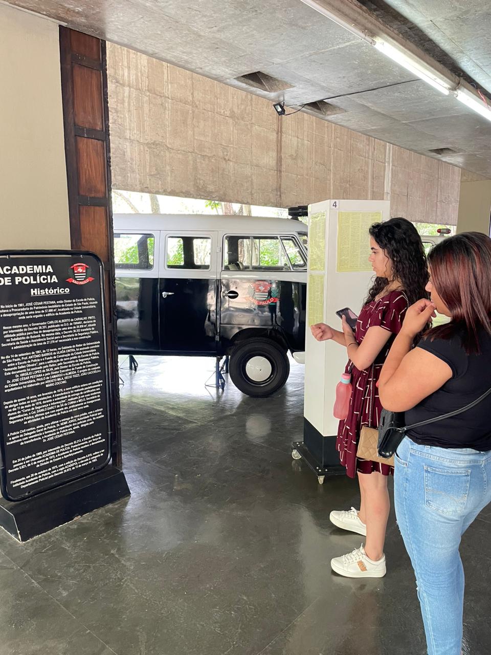 Alunos de Direito da Fundação Santo André visitam Academia de Polícia