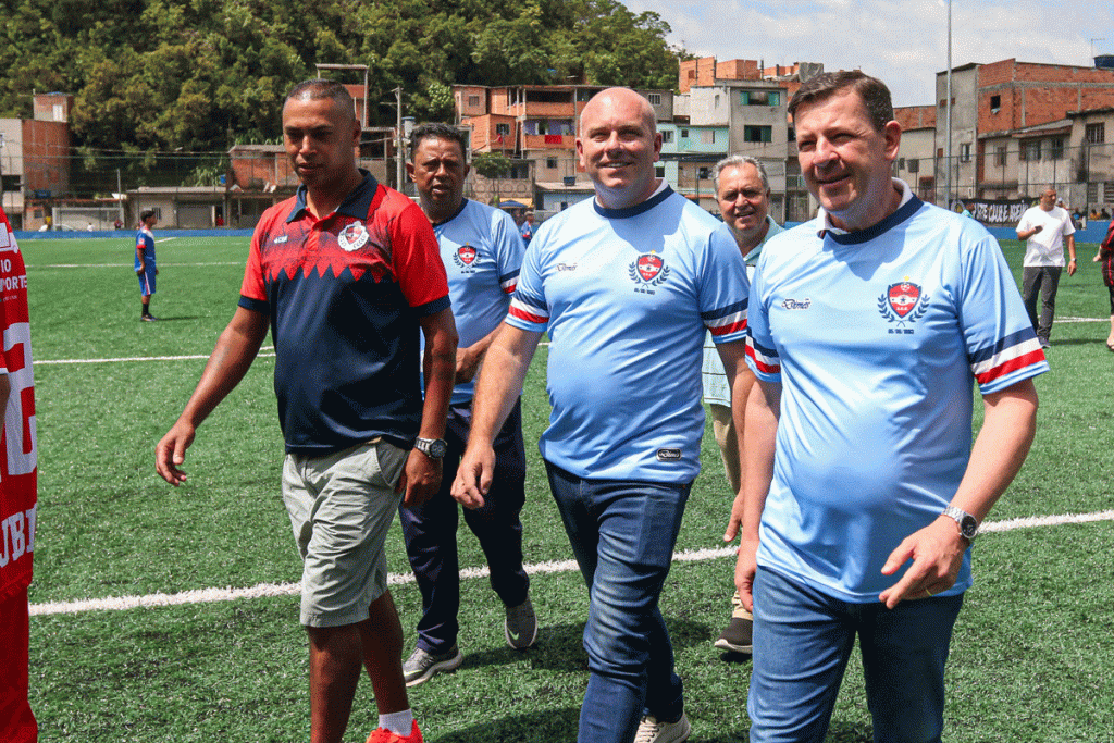 Orlando Morando Entrega Campo De Futebol Ap S Revitaliza O Completa