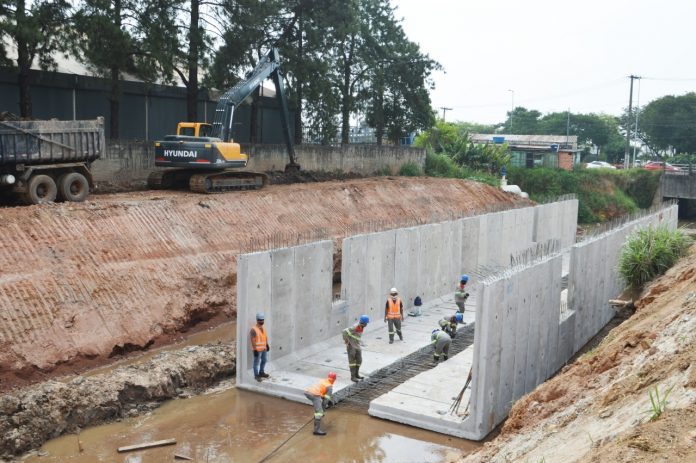 Intervenção vai melhorar escoamento das águas e minimizar a ocorrência de enchentes. Foto: Divulgação/Semasa