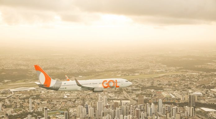 GOL lança iniciativa para oferecer tradução em Libras nas aeronaves Promoção é válida até hoje, 16/11. Foto: Divulgação