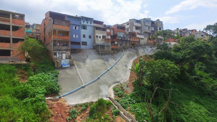 Iniciativa permitiu mais segurança para famílias do município que residem próximo a encostas. Foto: Divulgação/PMSBC
