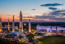 NASA Kennedy Space Center Visitor Complex proporciona passeios inesquecíveis Além das atrações, o complexo oferece uma variedade de presentes na maior loja espacial do mundo. Foto: Divulgação