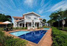 Wish Foz do Iguaçu é tricampeão como melhor resort para famílias na América do Sul Hotel da GJP Hotels em Foz do Iguaçu (PR) recebe troféu pela terceira vez em cerimônia do World Travel Awards, considerado o Oscar do turismo mundial. Foto: Divulgação