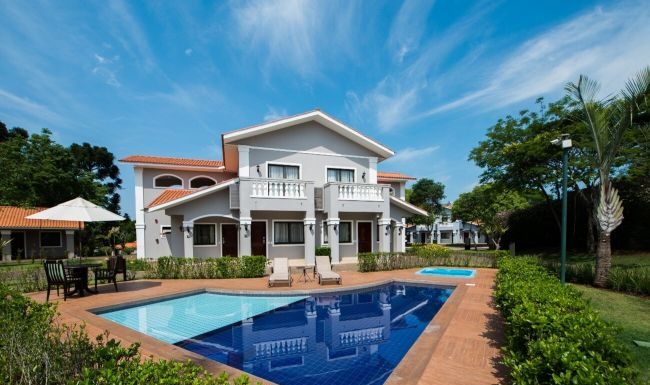 Wish Foz do Iguaçu é tricampeão como melhor resort para famílias na América do Sul Hotel da GJP Hotels em Foz do Iguaçu (PR) recebe troféu pela terceira vez em cerimônia do World Travel Awards, considerado o Oscar do turismo mundial. Foto: Divulgação