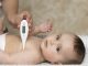 Pediatra dá dicas para baixar temperatura dos bebês Algumas medidas podem ser adotadas em casa, antes de levar o bebê ao médico. Foto: Divulgação