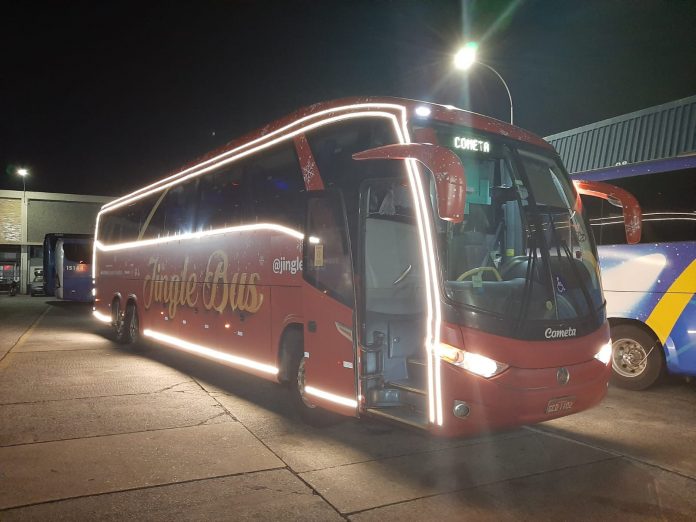 Ônibus enfeitado para o Natal irá percorrer 100km todo dia dentro da cidade de São Paulo. Foto: Divulgação