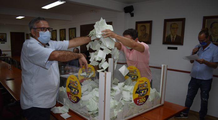 Associação realiza 2º sorteio de prêmios Sorteio ocorreu na última quarta-feira, dia 16. Foto: Divulgação/ACISA