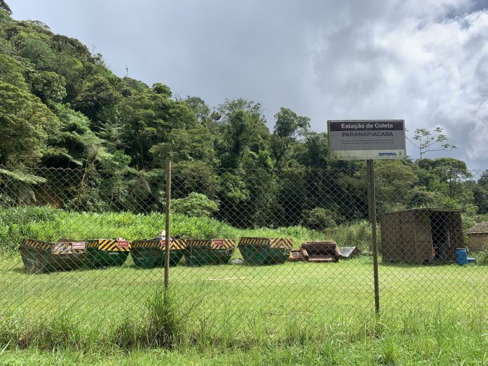 Moradores da parte alta da Vila ganharam também mais um contêiner para disposição de resíduos. Foto: Divulgação/PSA