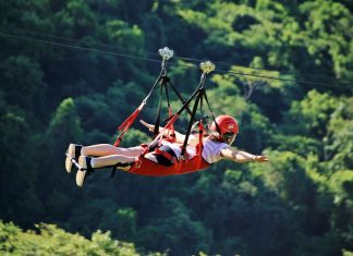 Ecoturismo e atividades ao ar livre são atrativos em Brotas Tirolesa é uma das atividades que podem ser realizadas em Brotas. Foto: Divulgação