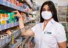 Nova drogaria inaugurada Talita - atendente da drogaria COOP. Foto: Divulgação