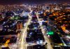 Milhares de LED instalados na cidade Ação corresponde ao Programa Mais Luz e alcançou 90% das principais vias da cidade; investimento feito nesta etapa foi de R$ 14 milhões. Foto: Gabriel Inamine/PMSBC