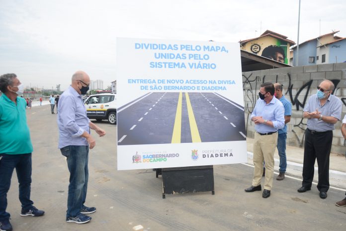 Obra vai beneficiar motoristas que saem do Corredor ABD sentido bairro Piraporinha. Foto: Omar Matsumoto/PMSBC