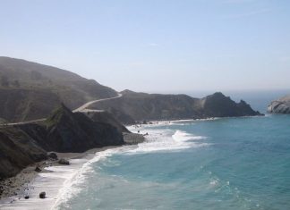 Top 10 destinos para road trip nos EUA Big Sur e California Coast. Crédito da imagem: The New York Times