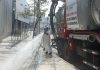Sanitização contra a Covid-19 atinge milhares de vias públicas Nas últimas três semanas, trabalho foi intensificado com reforço da frota de caminhões que percorrem a cidade no combate ao vírus. Foto: Gabriel Inamine/PMSBC