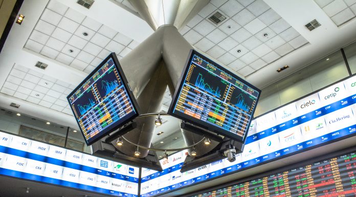 O que explica a alta do Ibovespa nos últimos dias? Bolsa de Valores em São Paulo. Foto: Deposifphotos