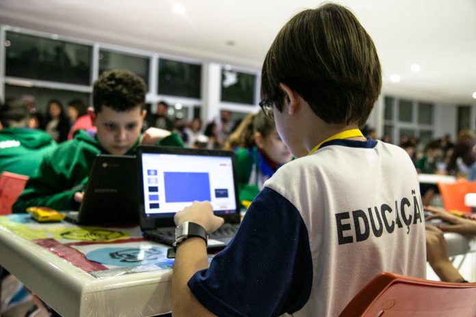 Google for education. (Foto tirada antes da pandemia). Foto: Divulgação/PMSCS