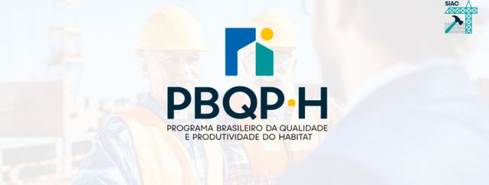 Evento reúne especialistas do setor de construção civil para debater as principais alterações no Sistema de Avaliação da Conformidade de Serviços e Obras, do Programa Brasileiro da Qualidade e Produtividade do Habitat (PBQP-H). Foto: Divulgação