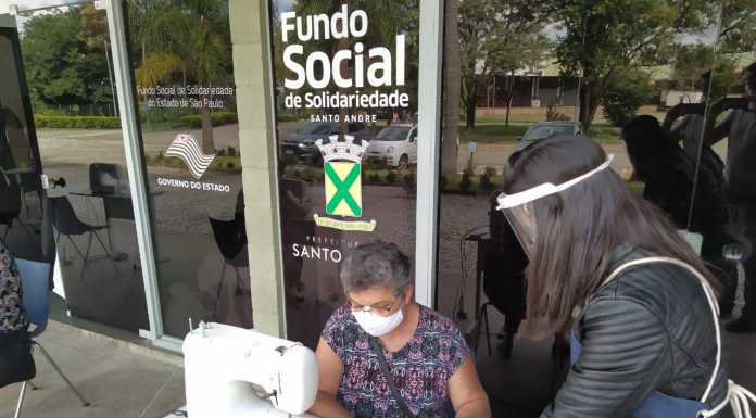 Costurando com Amor produziu milhares de máscaras Produção segue em andamento e costureiras recebem R$ 2 por item entregue. Foto: Alex Cavanha/PSA
