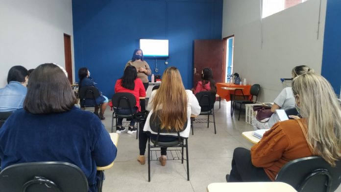 Professores que integram a ação receberam treinamento nesta segunda-feira, 07/05. Foto: Divulgação/PMRP