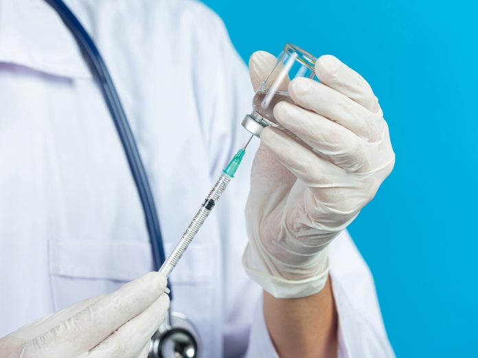 Objetivo é testar a eficácia da vacina tetravalente em comparação à trivalente contra a gripe. Foto: Divulgação/Banco de imagens Freepik