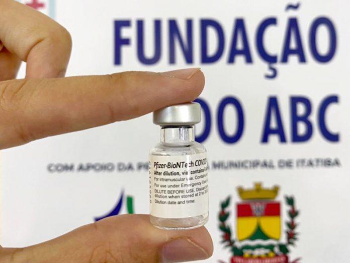 Imunização contra a Covid-19 foi descentralizada para as unidades de saúde municipais. Foto: Divulgação/FMABC