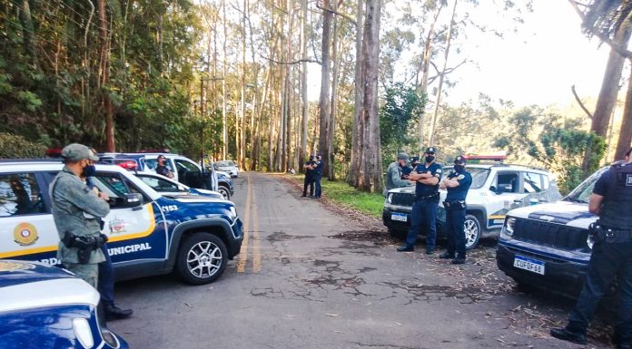 Operação policial encerra festas e dispersa milhares de pessoas Combate a eventos clandestinos segue sendo realizado pela Operação Noite Tranquila. Foto: Divulgação/PMSBC
