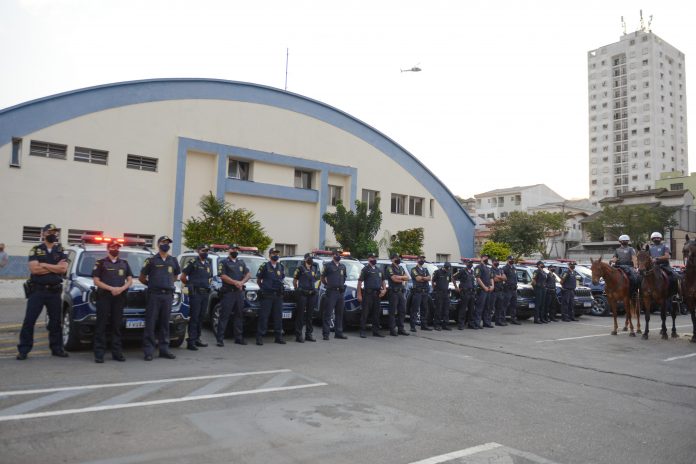 Mais de 700 agentes policiais participaram da ação. Foto: Ricardo Cassin/PMSBC