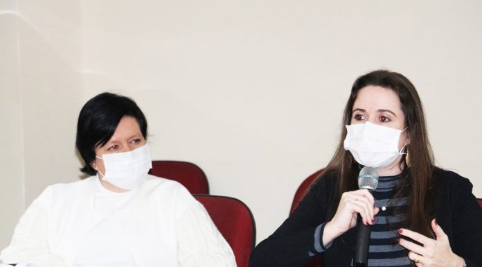 FUABC apresenta Programa de Proteção de Dados Presidente da FUABC, Dra. Adriana Berringer Stephan e a coordenadora de Compliance da FUABC, Juliana Gubasta, responsável pela condução técnica do projeto. Foto: Divulgação/FUABC