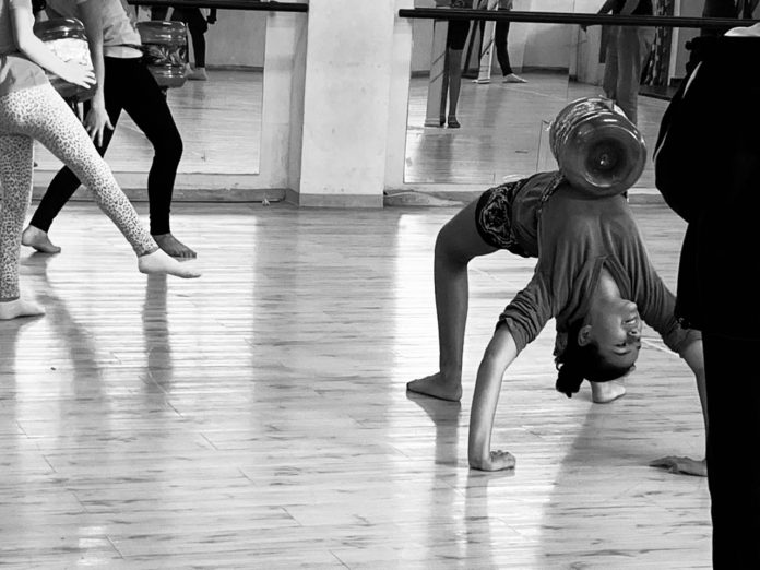 Formação gratuita no formato digital tem vagas nos núcleos infantil, adolescente e adulto. Foto: Divulgação/PSA