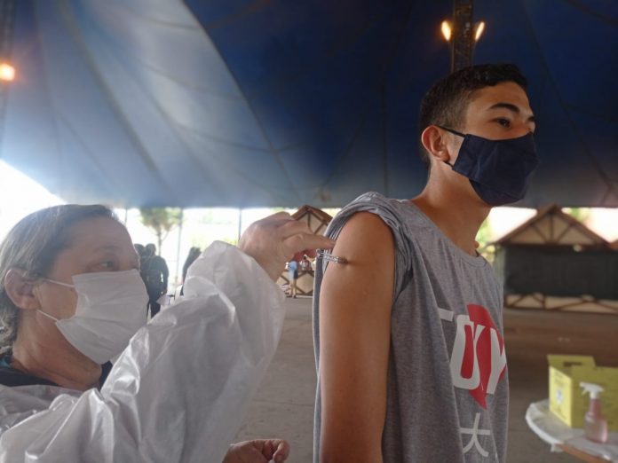 Cidade irá vacinar público de 18 anos. Foto: Divulgação/PMRP