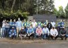 Sabesp comemora êxito dos serviços Alguns membros da equipe se reuniram com o Prefeito Paulo Serra no Recreio da Borda do Campo. Foto: Angelo Baima/PSA