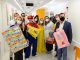 Crianças hospitalizadas recebem presentes Ação faz parte de ação integrada entre o Fundo Social de Solidariedade e a Secretaria de Saúde de São Bernardo em comemoração ao Dia das Crianças. Foto: Omar Matsumoto/PMSBC
