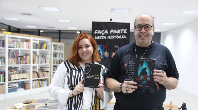 Fest Jovem descobre talentos da literatura Beatriz Sernagiotto e S.R. Saldanha, escritores de São Caetano. Foto: Regina Maria/Secult PMSCS