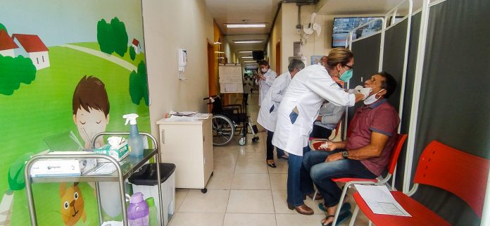 Ação ocorre até esta sexta-feira (26/11) em 25 UBSs de São Bernardo, com triagem e encaminhamentos a tratamentos específicos da saúde bucal. Foto: Divulgação/PMSBC