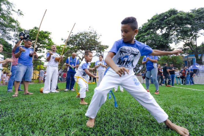 Capoeira é uma das atividades. Foto: Alex Cavanha/PSA