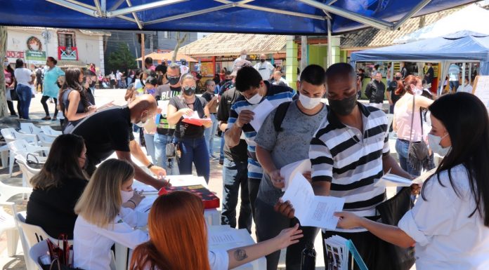 Feirão de Emprego expõe cenário preocupante no ABC Cerca de 3 mil pessoas passaram pela feira durante o dia. Foto: Divulgação/PMRP