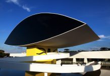 Curitiba tem atrações perfeitas para o fim de ano Museu Oscar Niemeyer é uma das opções de passeio na cidade. Foto: Cesar Brustolin