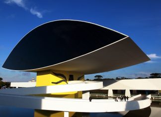 Curitiba tem atrações perfeitas para o fim de ano Museu Oscar Niemeyer é uma das opções de passeio na cidade. Foto: Cesar Brustolin