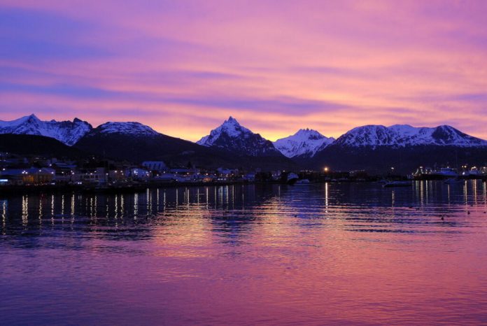 Ushuaia pôr do Sol. Foto: Patagonia Turismo