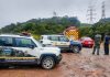 GCM resgata turistas em trilha na Serra do Mar Vítimas estavam há cinco dias ilhados em área de difícil acesso, próximo à Cachoeira da Torre; resgate ocorreu durante patrulhamento de rotina. Foto: Divulgação/PMSBC