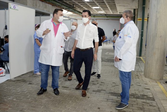 Equipamento iniciou atendimento nesta terça com oferta de consulta médica, exames de raio-x, tomografia, testagem, além de dispensação de medicamentos. Foto: Helber Aggio/PSA