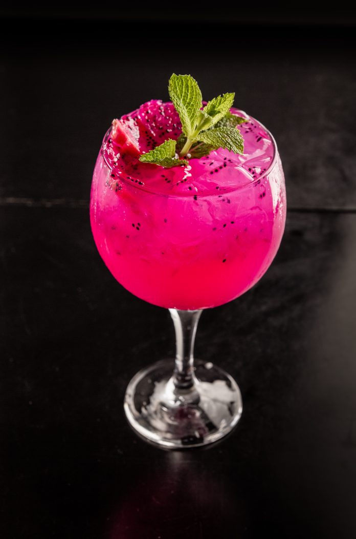 Gin de pitaya é uma das bebidas servidas no local. Foto: Divulgação