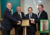 Sicredi destaca importância do cooperativismo Lideranças do cooperativismo durante a inauguração da Sala Ignácio Donel em 2018. Foto: Divulgação/Sicredi