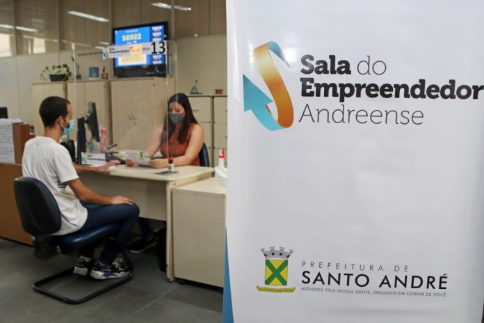 Recuperação econômica de Santo André é sentida nos serviços prestados, que atualmente são realizados mediante agendamento. Foto: Helber Aggio/PSA
