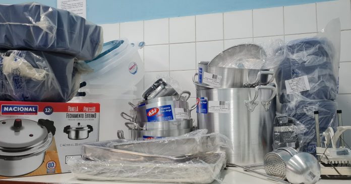 Prefeitura adquiriu itens para uso no preparo da merenda escolar, reforço na limpeza das unidades e para alimentação dos alunos. Foto: Divulgação/PMRP