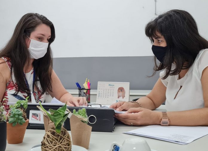 Serviço de acompanhamento de psicólogos, assistente social e pedagogos será fortalecido para atuação junto às equipes escolares, além dos alunos. Foto: Divulgação/PMRP