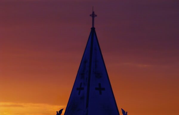 Destinos turísticos se destacam no marketplace artístico Araxá é uma das obras. Foto: Divulgação