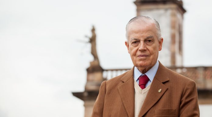 Príncipe do Brasil presta solidaridade às famílias de Petrópolis Príncipe Dom Bertrand de Orleans e Bragança é trisneto de Dom Pedro II. Foto: Divulgação