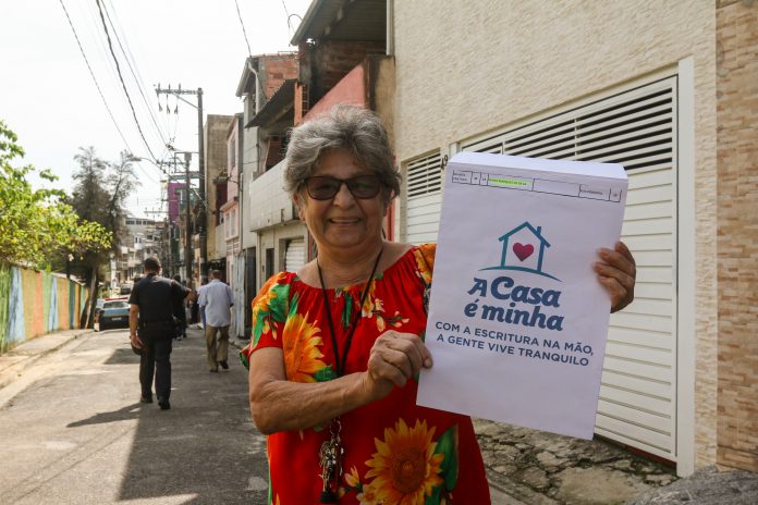 Programa já contemplou mais de 25 mil famílias com a escritura de seus imóveis em São Bernardo. Foto: Gabriel Inamine/PMSBC