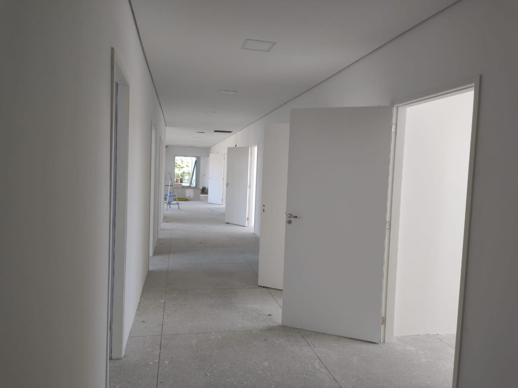 Área interna mostra que consultórios estão em fase final de acabamento. Foto: Divulgação/PMRP